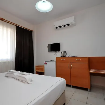Lale Hotel Turunç